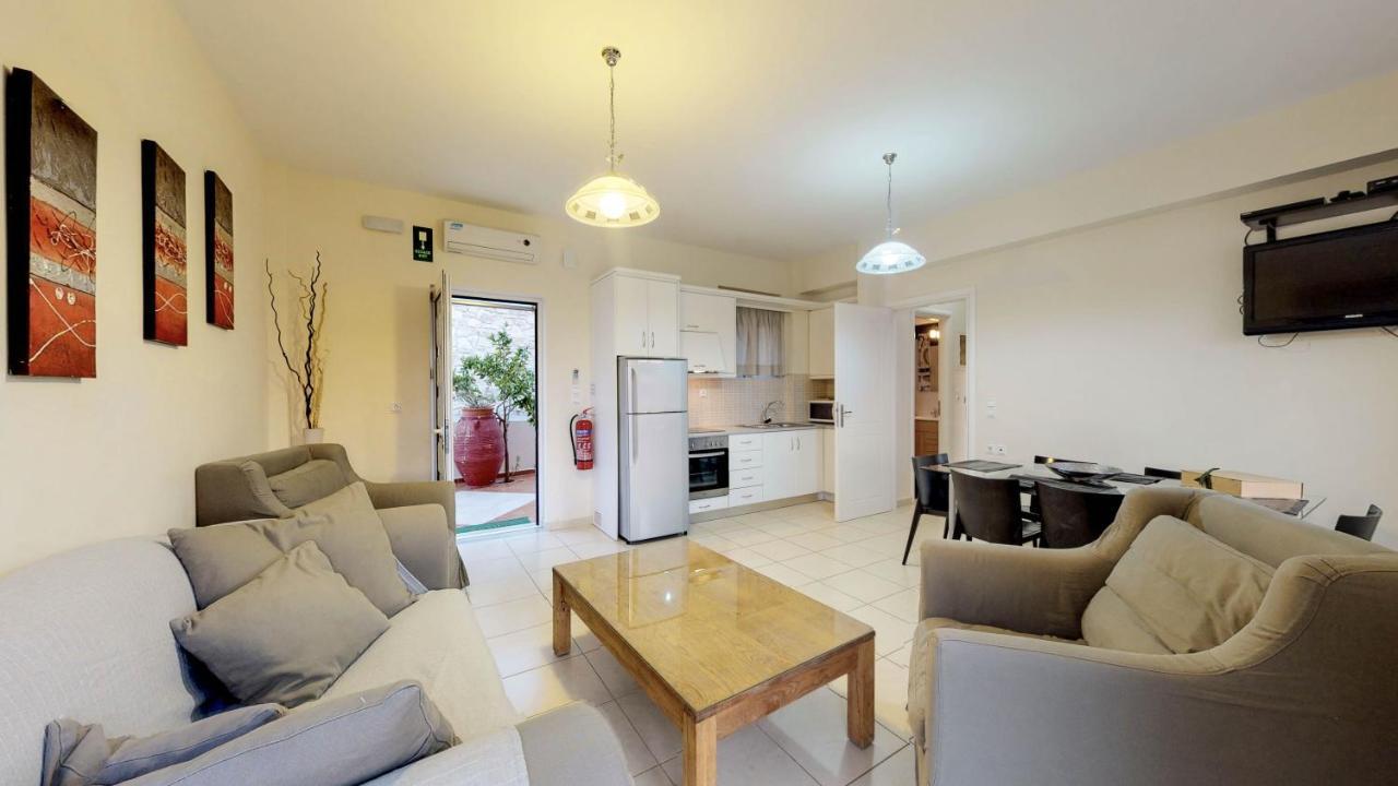 Meliades Villas Agia Marina  Ngoại thất bức ảnh